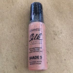 Luminess Foundation #5